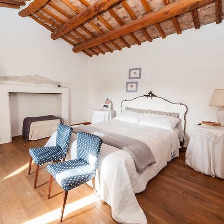 Le Bumbarelle Bed & Breakfast Tavoleto Bagian luar foto
