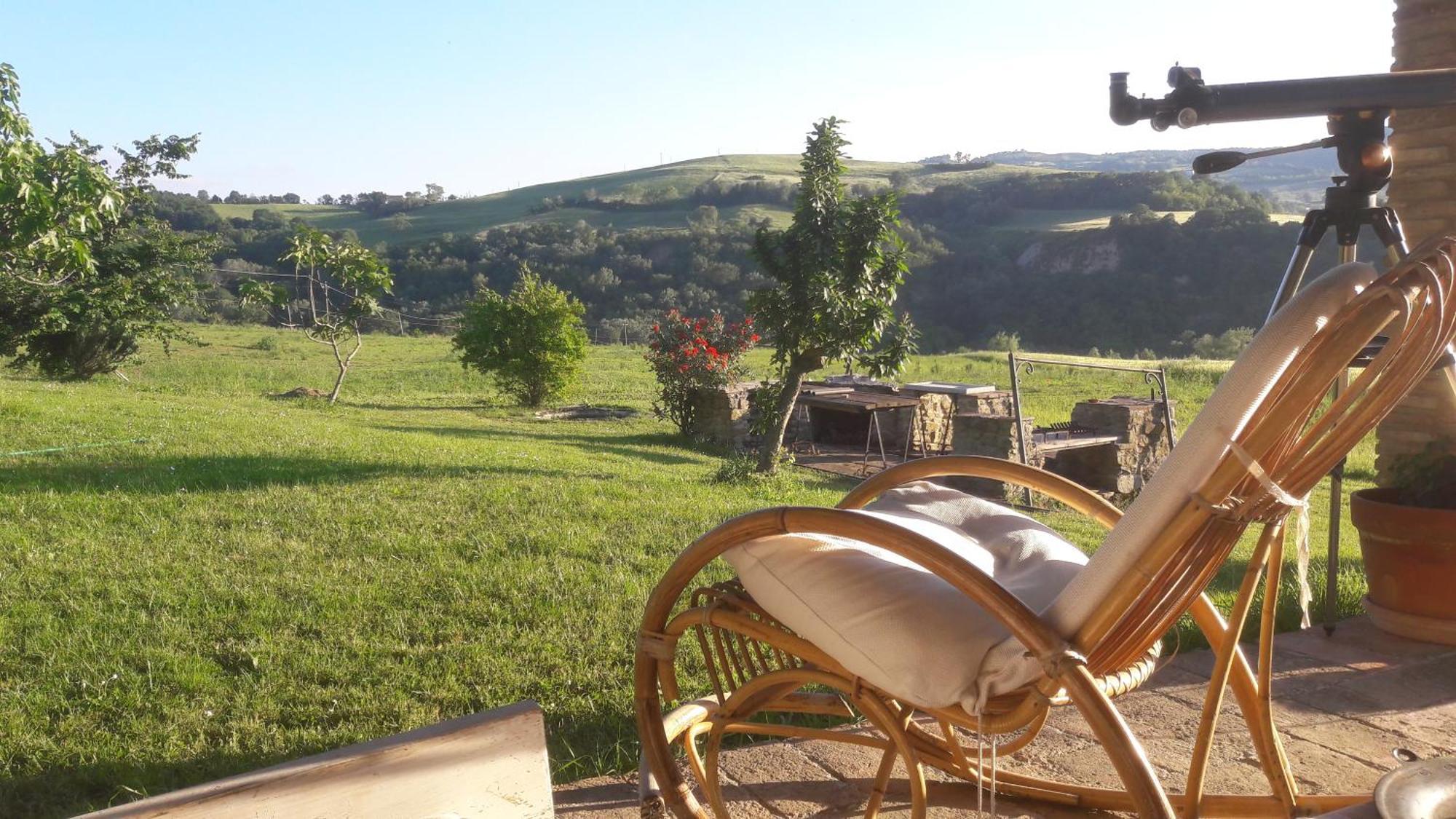 Le Bumbarelle Bed & Breakfast Tavoleto Bagian luar foto