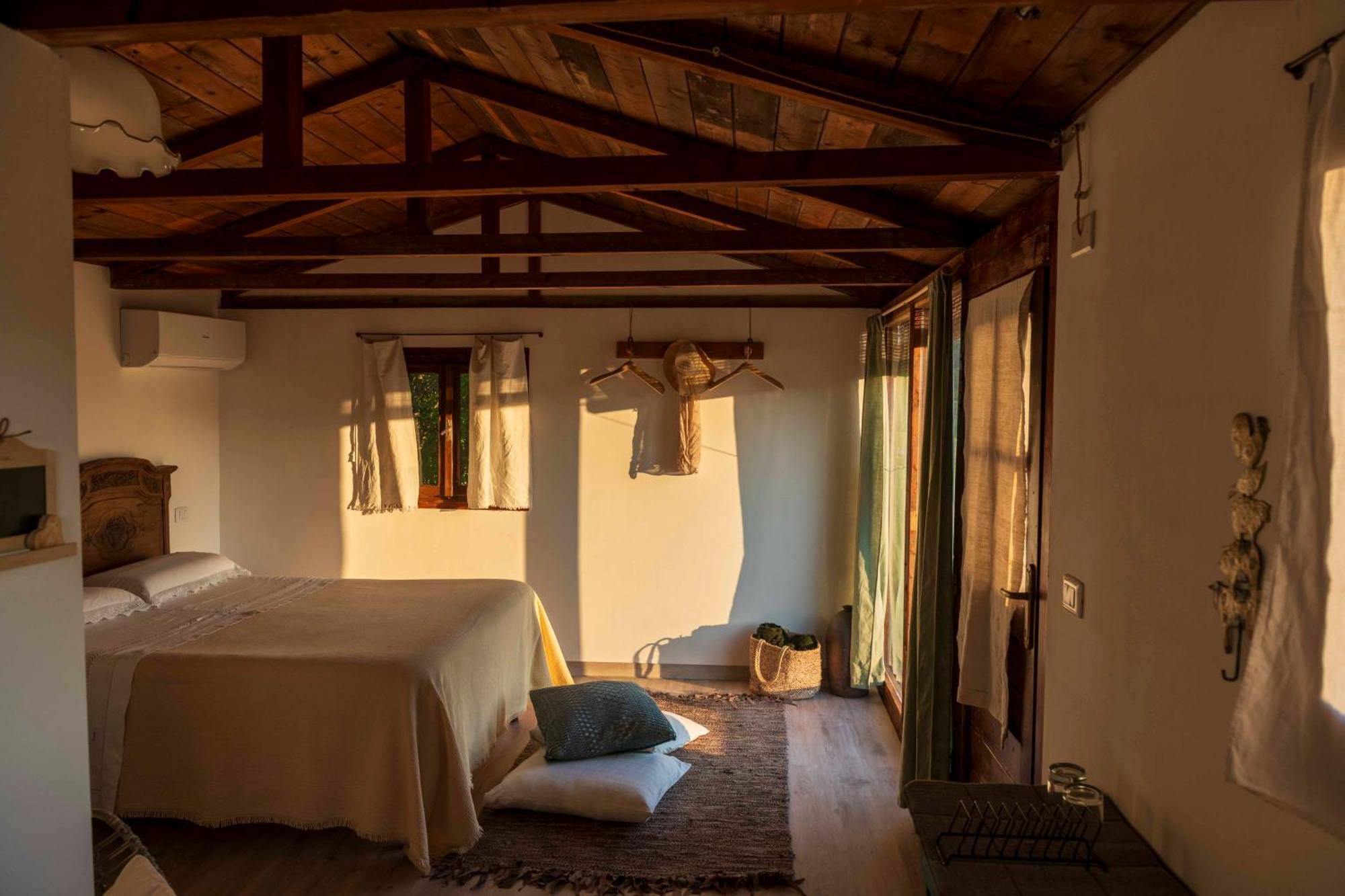 Le Bumbarelle Bed & Breakfast Tavoleto Bagian luar foto