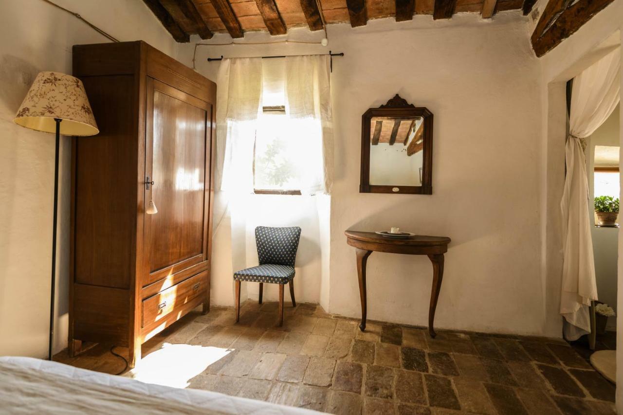 Le Bumbarelle Bed & Breakfast Tavoleto Bagian luar foto